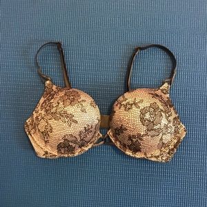 Victoria’s Secret bra